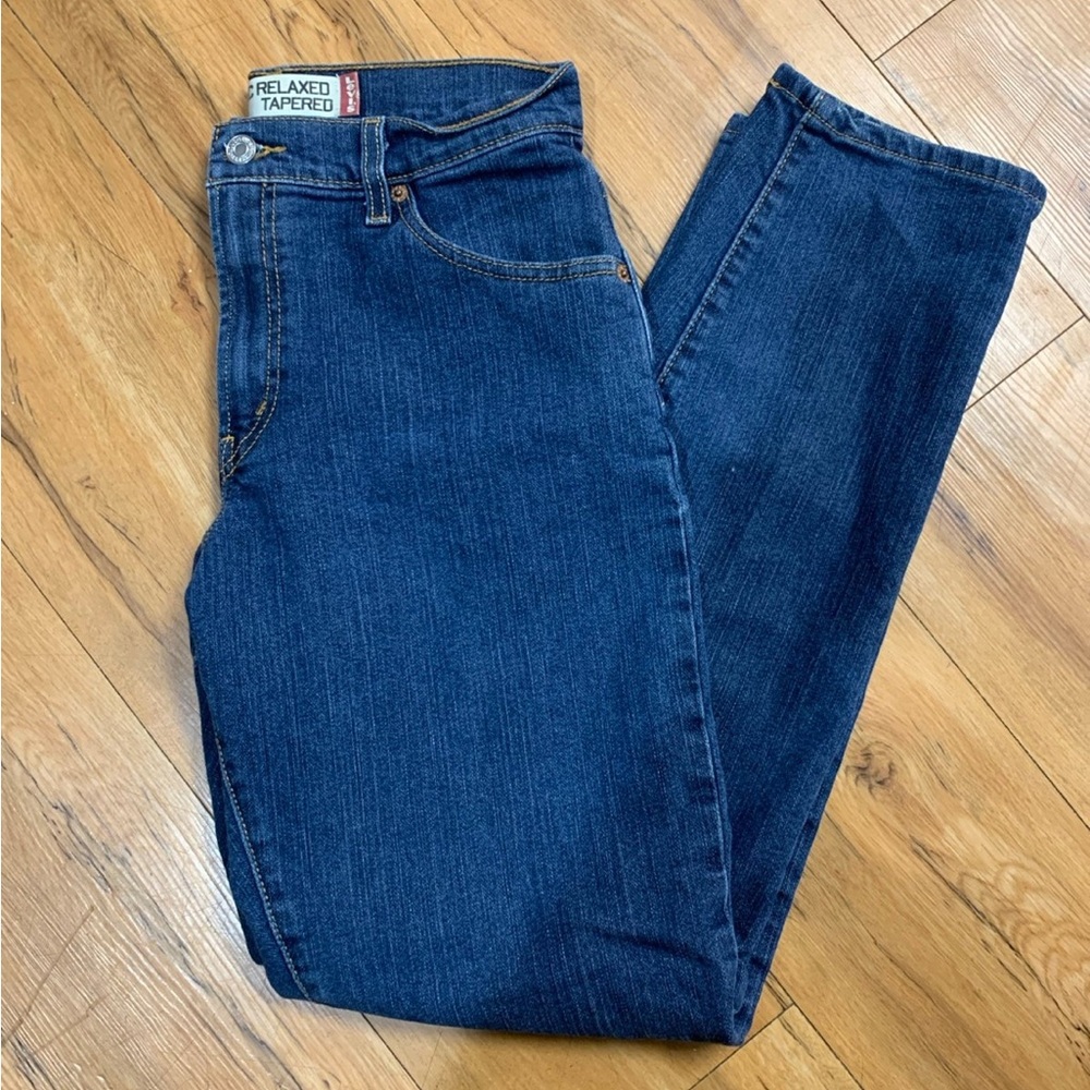 550 Levi’s jeans